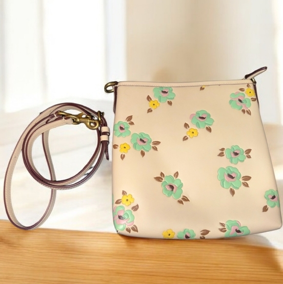 Coach Kitt Messenger Crossbody Bag With Floral Print- EUC - Picture 3 of 6